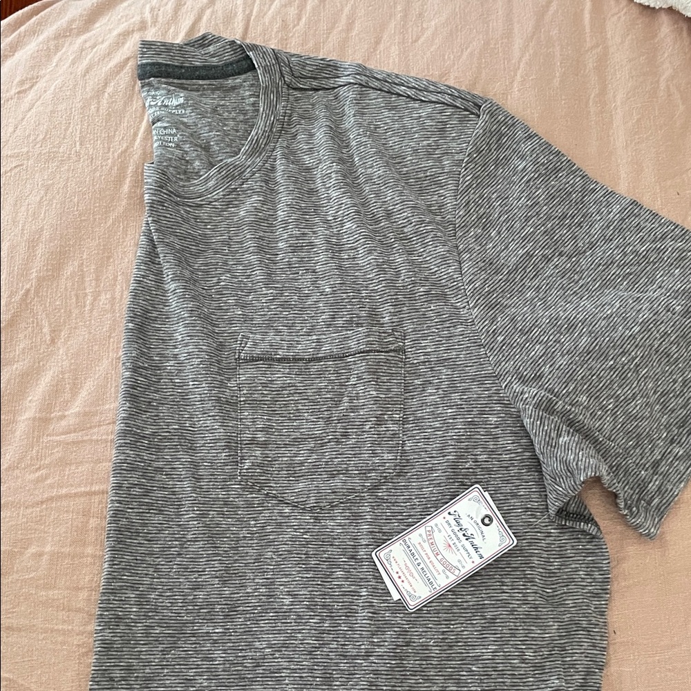 Lightweight Gray Striped Pocket Tee - Men